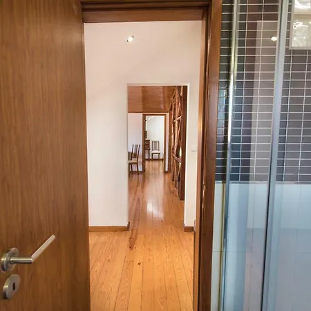 Santa Justa Elevator Apartment *
