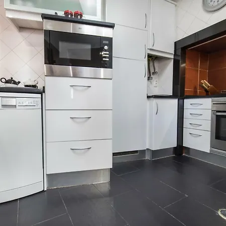 Santa Justa Elevator Apartment *