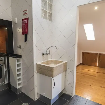 Santa Justa Elevator Apartment *